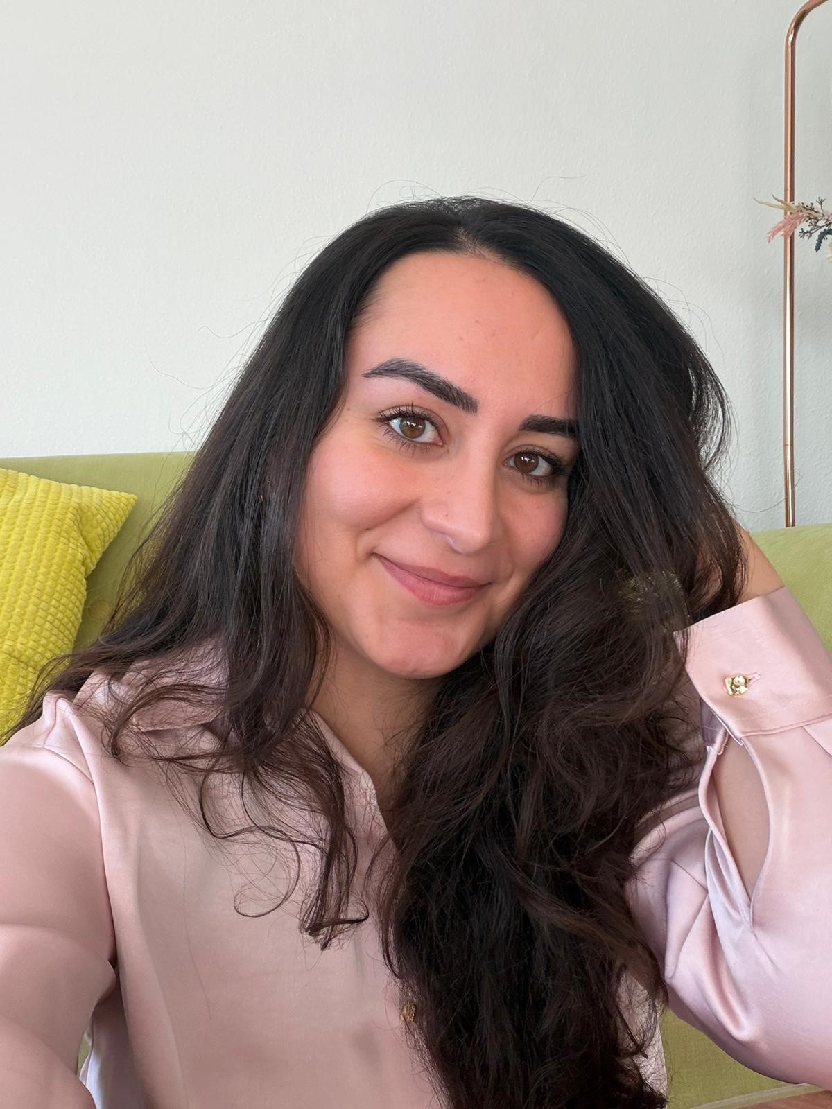 Rochelle Marashi, integrative psychotherapist